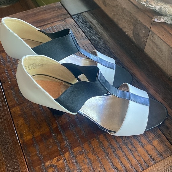 Circa Joan & David CJ Neptune** Black and White** two tone Size 9M - Picture 4 of 14